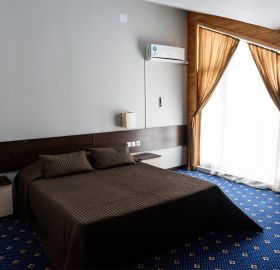 Стандарт с двухспальной кроватью ( Отель Шале)
